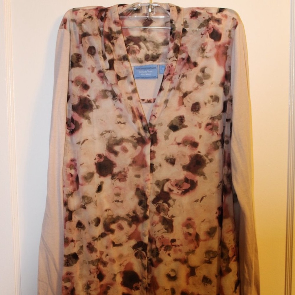 Vera wang long sleeve shirt